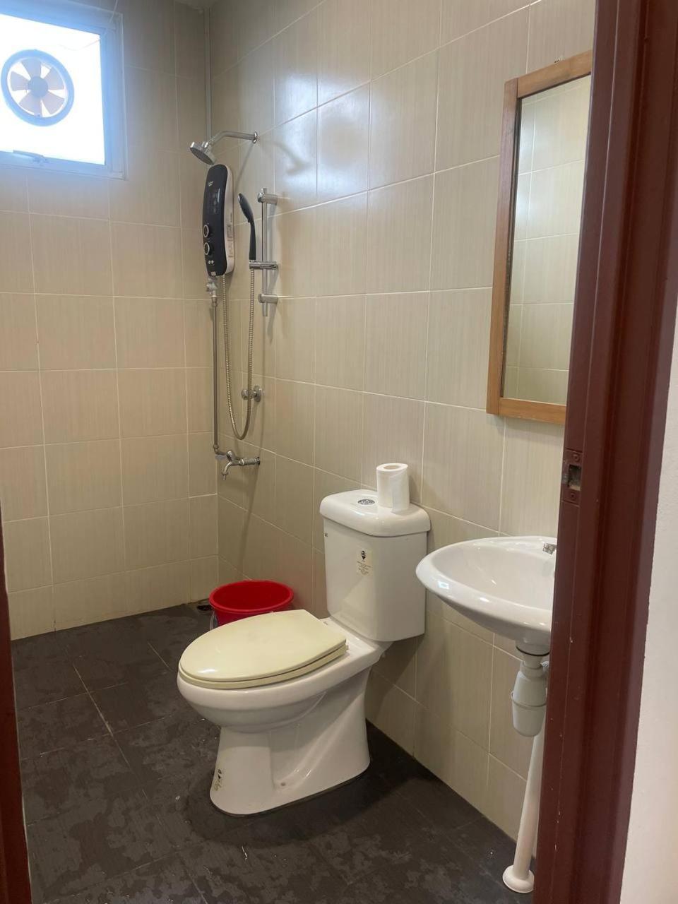 Ca Homestay Kuching Zewnętrze zdjęcie